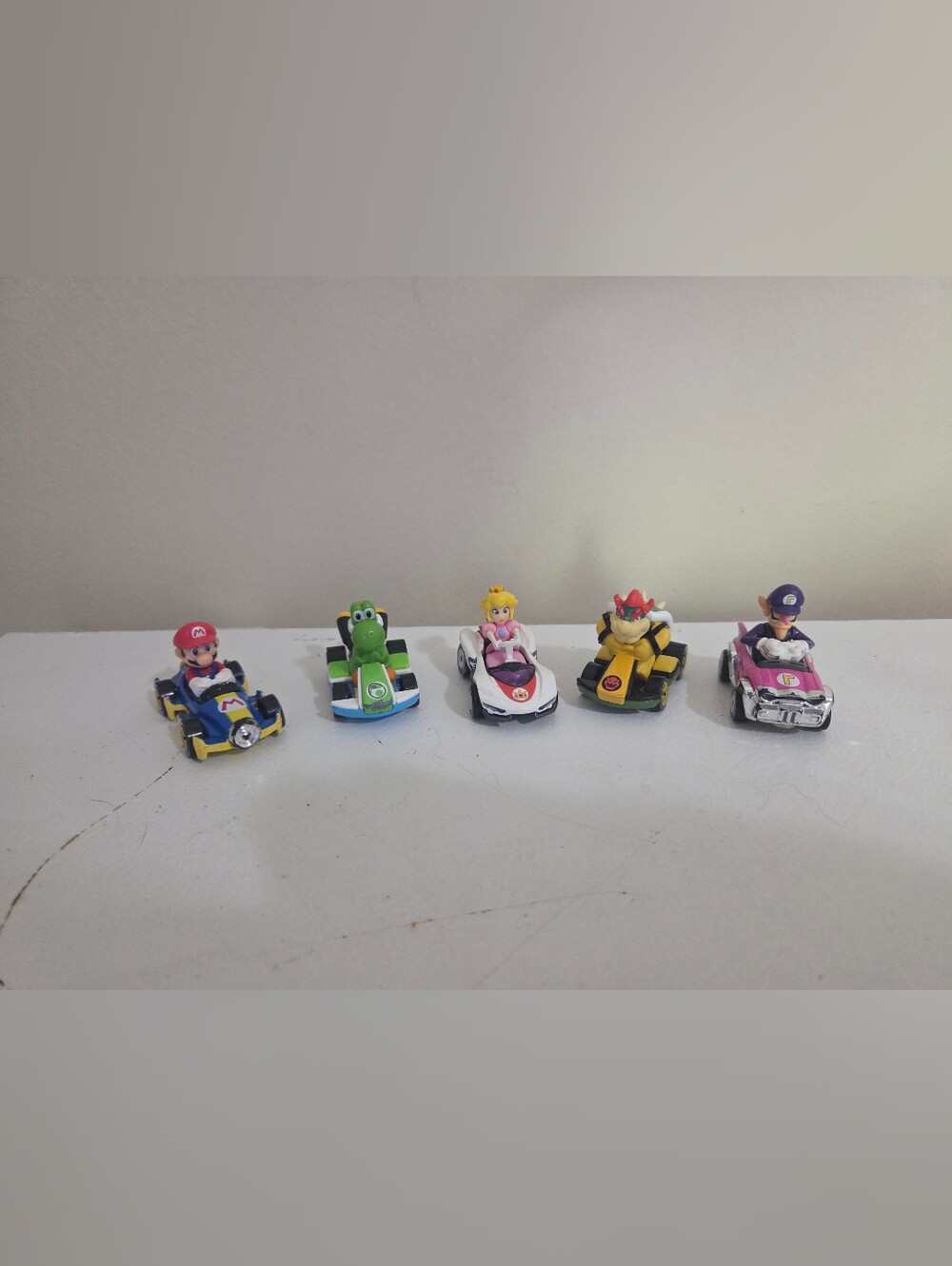 Hot Wheels Mario Kart die-cast vehicles Set Of 5